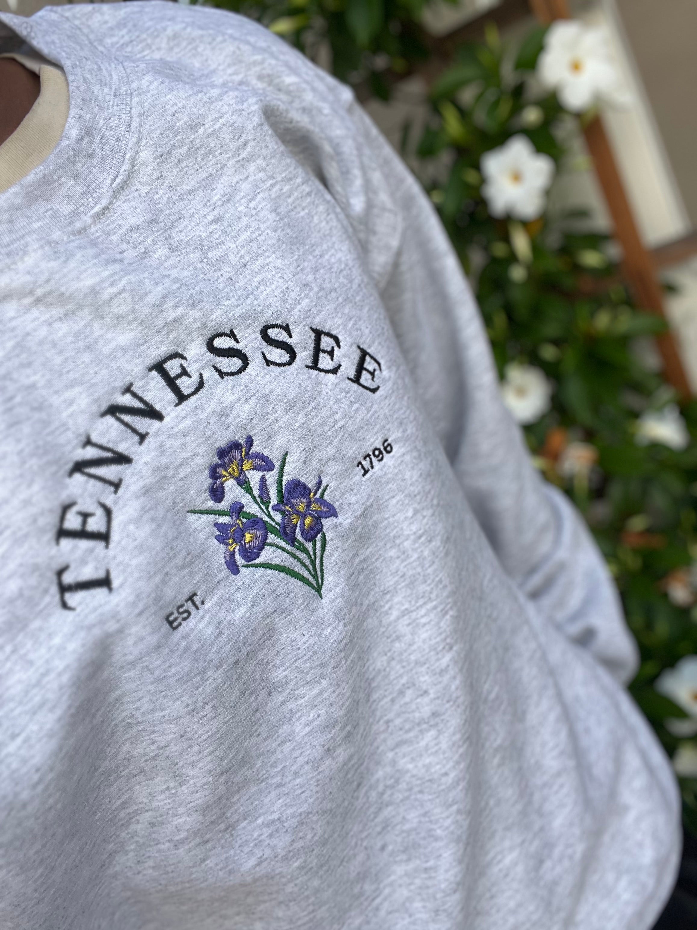 Tennessee State Flower Crewneck